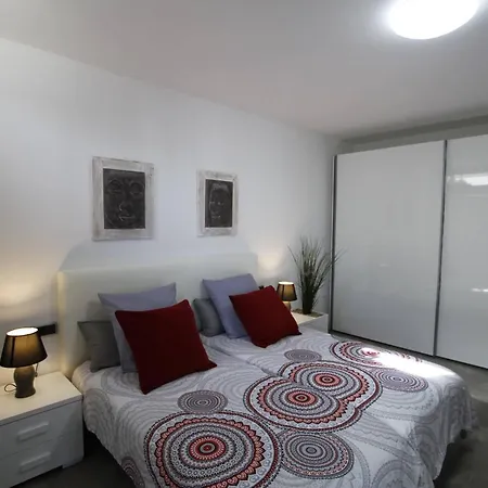 펜션 Holiday House And Spa Lanzarote