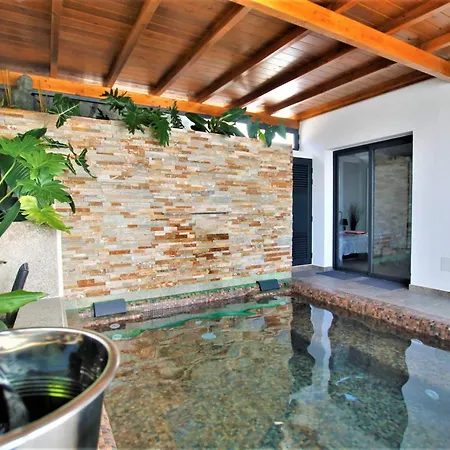 펜션 Holiday House And Spa Lanzarote *